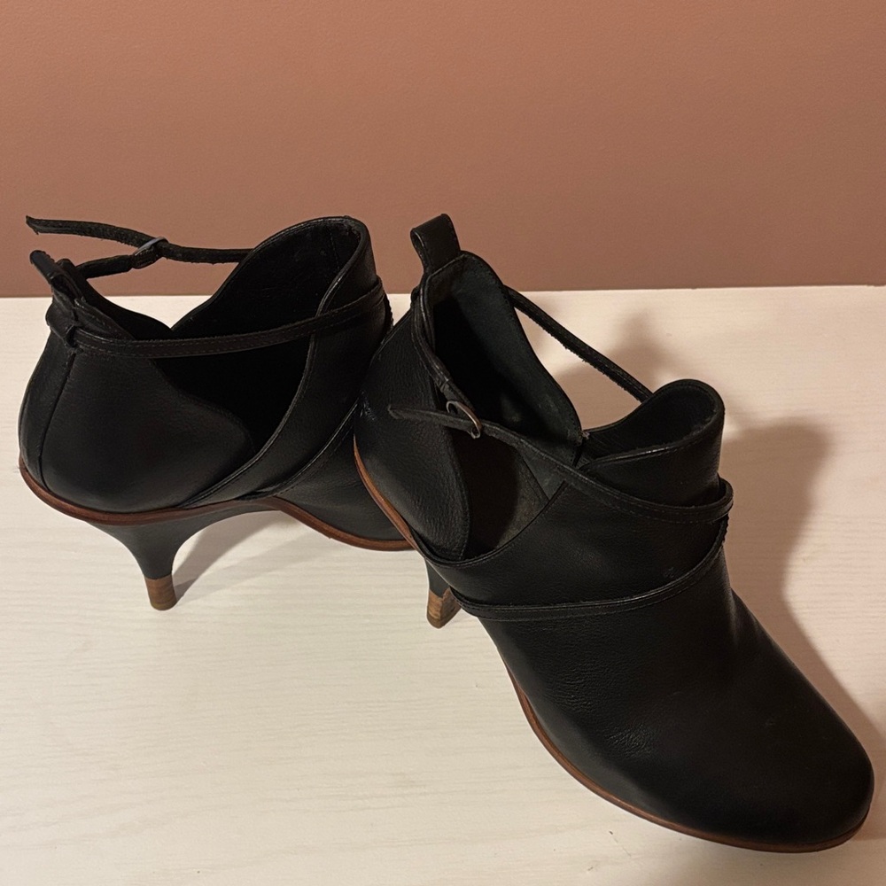 Leifsdottir Black Heeled Boots